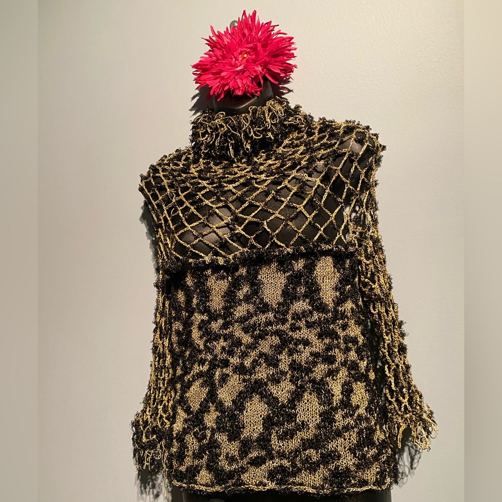 Handmade Unique Fishnet Sweater size medium - Picture 3 of 7